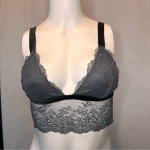 Victoria’s Secret Lace Bralette Size XS